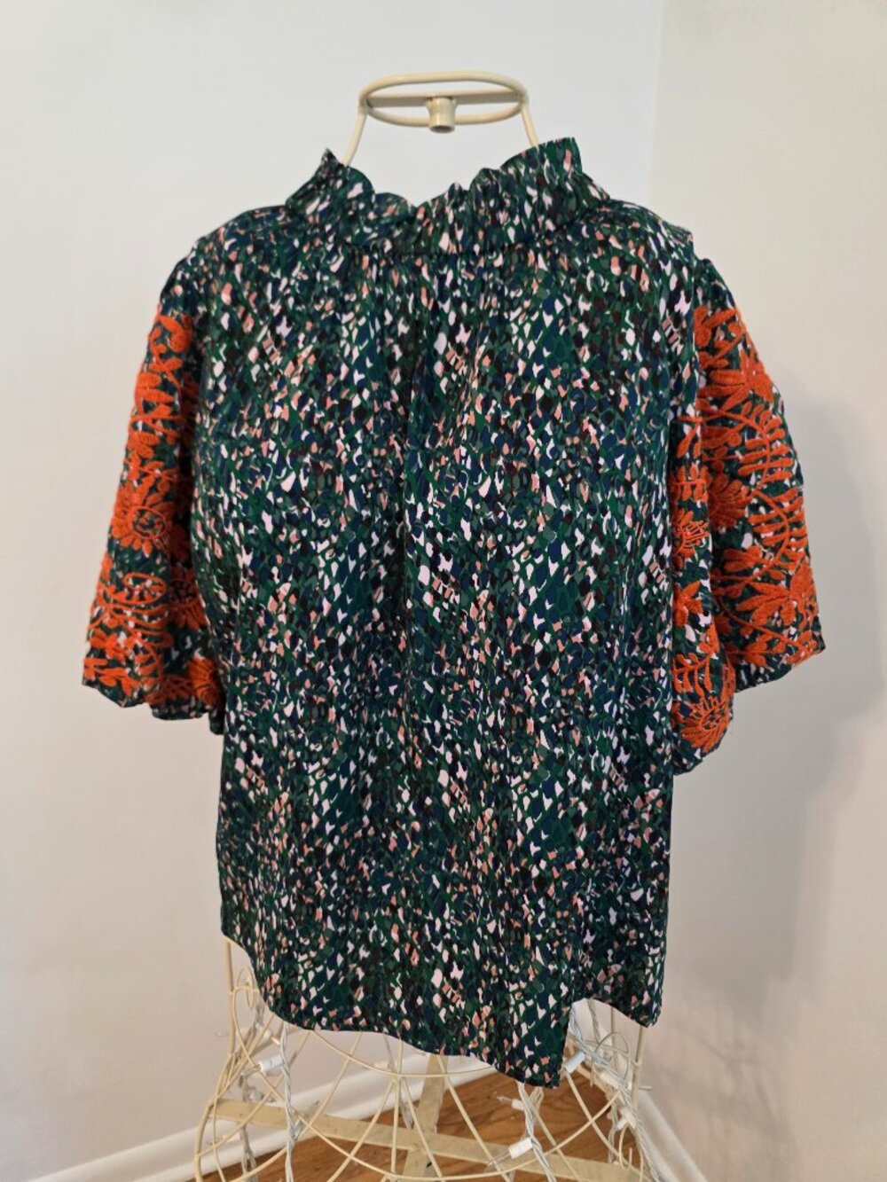 THML Embroidered Puff Sleeve Blouse Green Abstract Print Orange Floral Size L